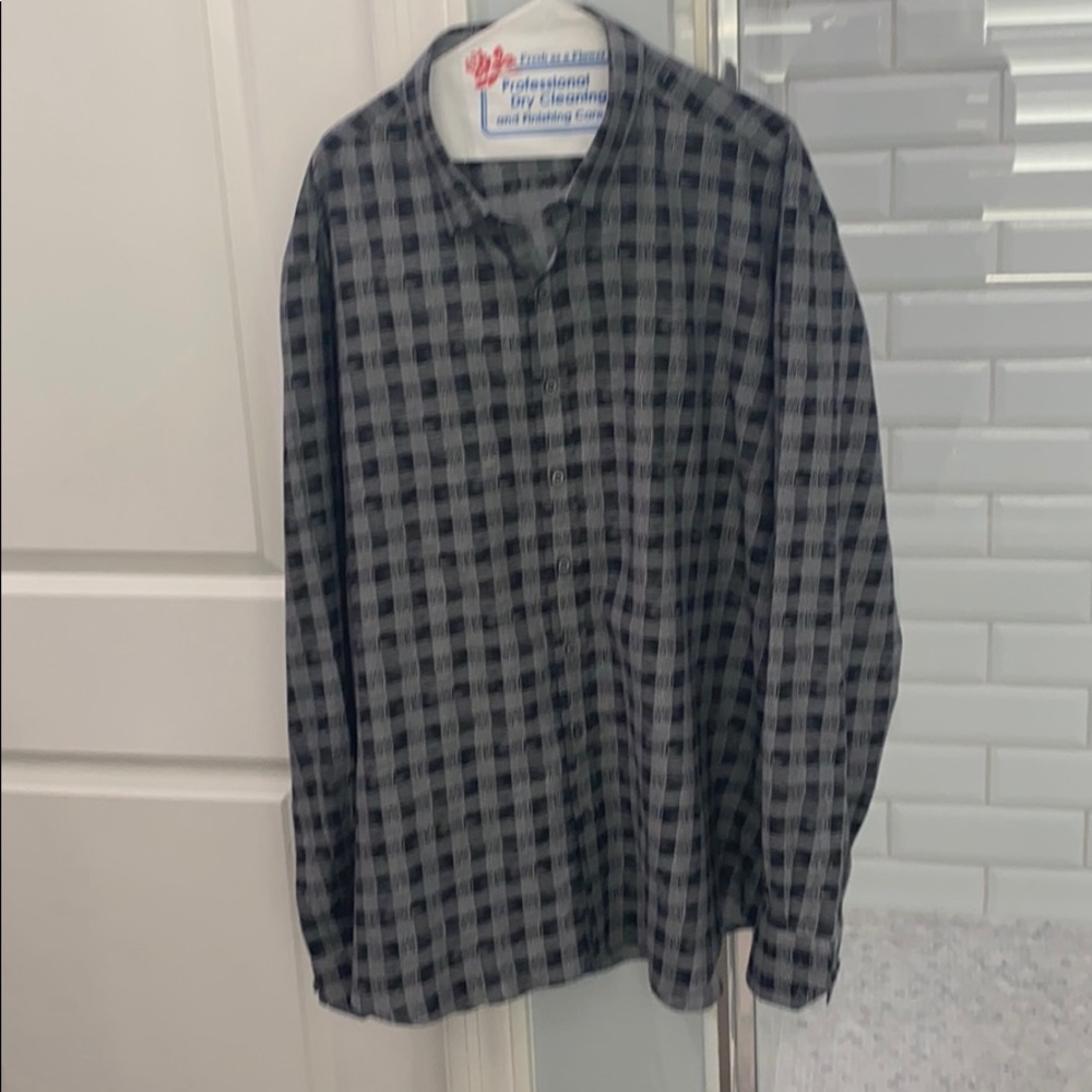 Black and grey dress shirt